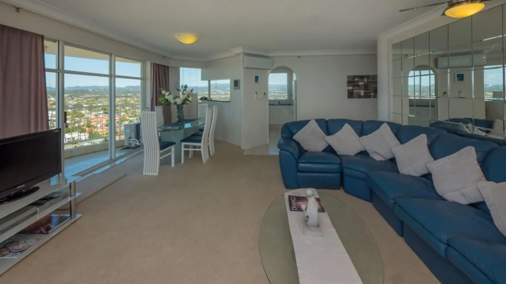 Burleigh Surf Apartments Gold Coast