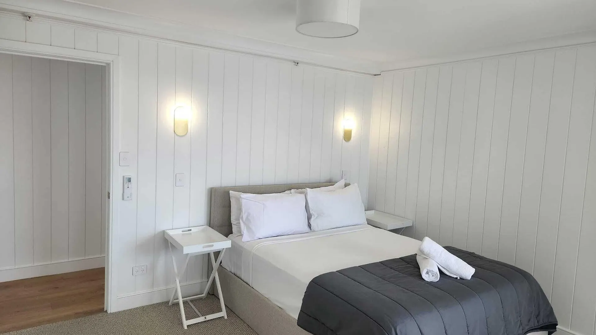 Aparthotel Burleigh Surf Apartments Gold Coast