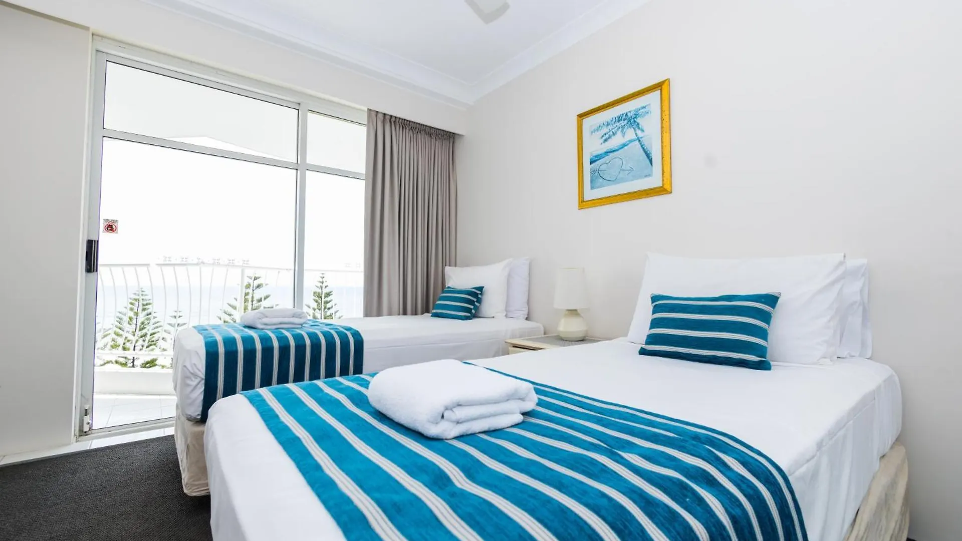 Burleigh Surf Apartments Gold Coast Aparthotel