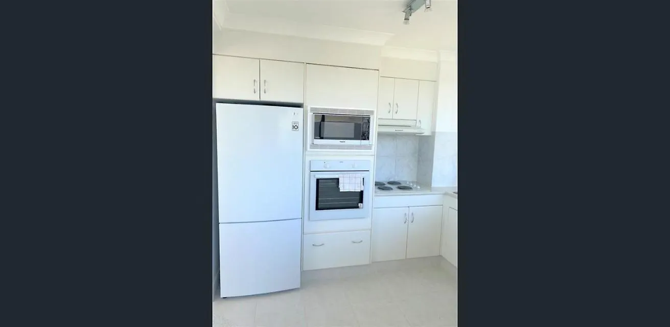 Aparthotel Burleigh Surf Apartments Gold Coast