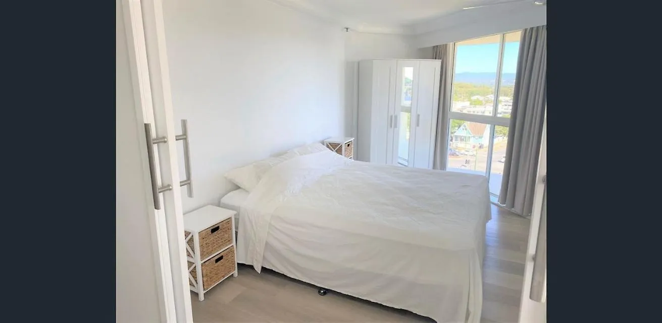 Burleigh Surf Apartments Gold Coast