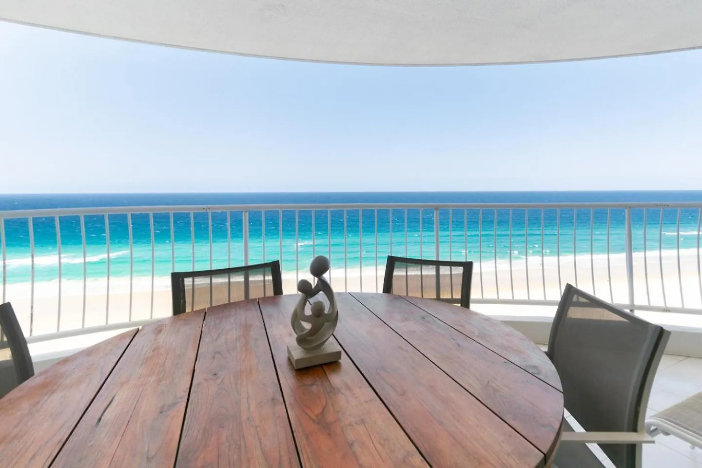 Burleigh Surf Apartments Gold Coast