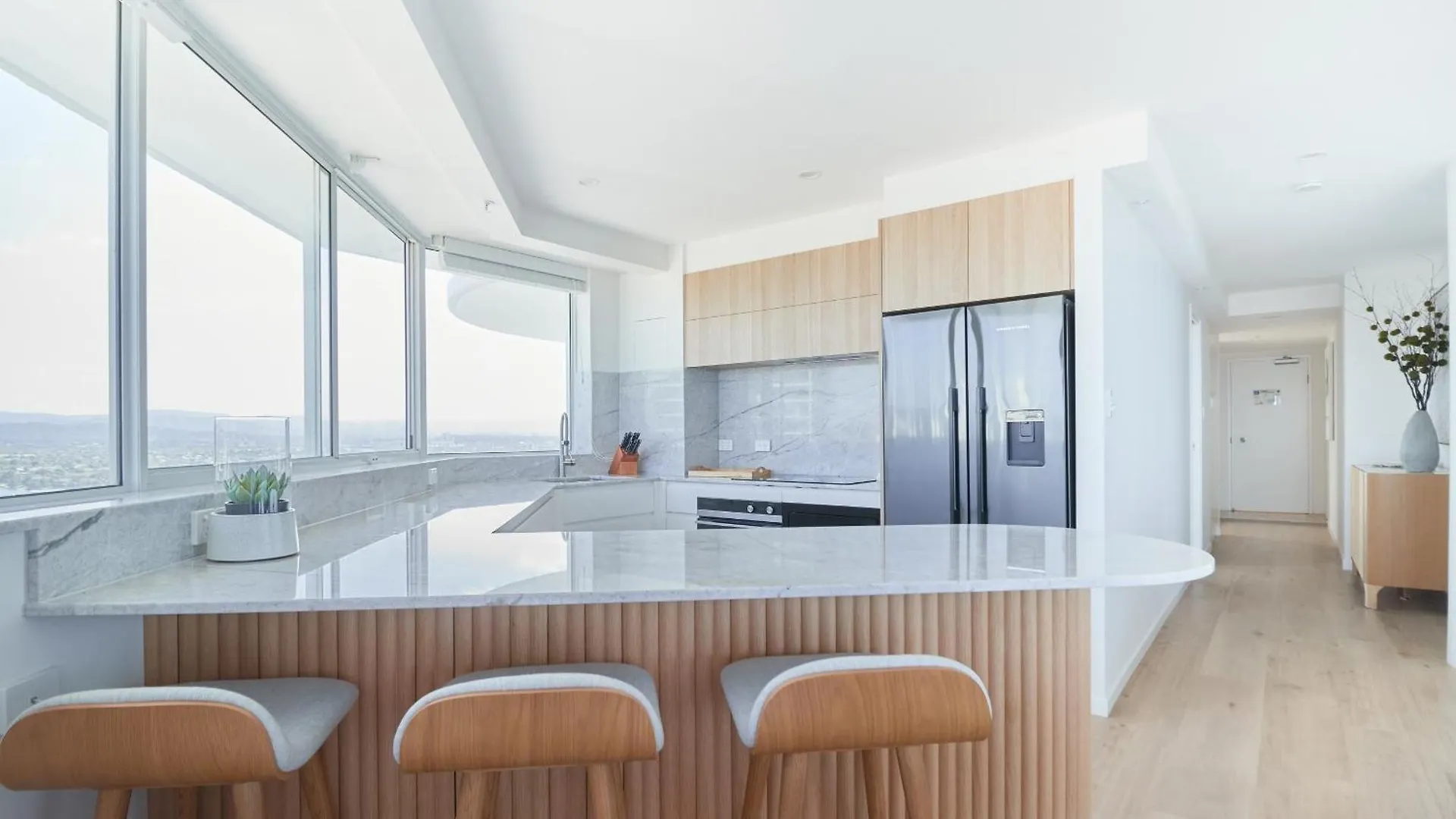 Aparthotel Burleigh Surf Apartments Gold Coast