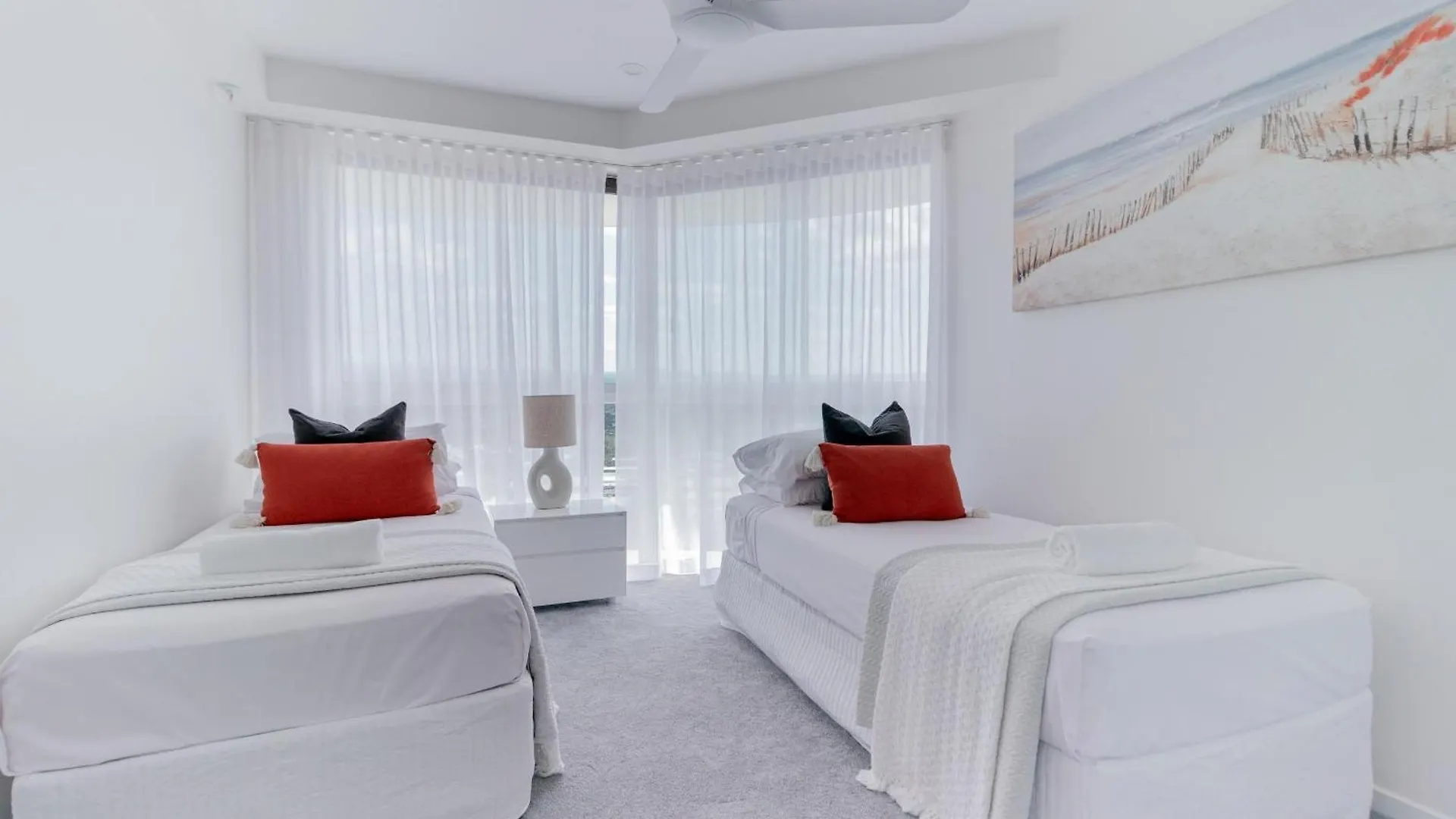 Burleigh Surf Apartments Gold Coast 4*,  Australia