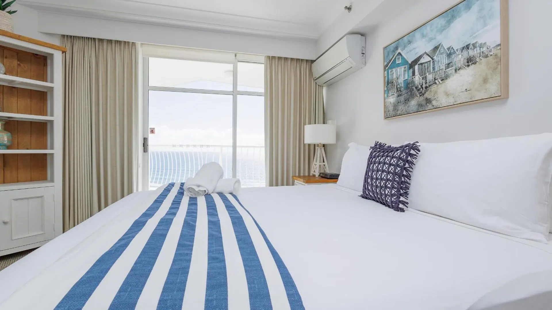 Burleigh Surf Apartments Gold Coast Aparthotel