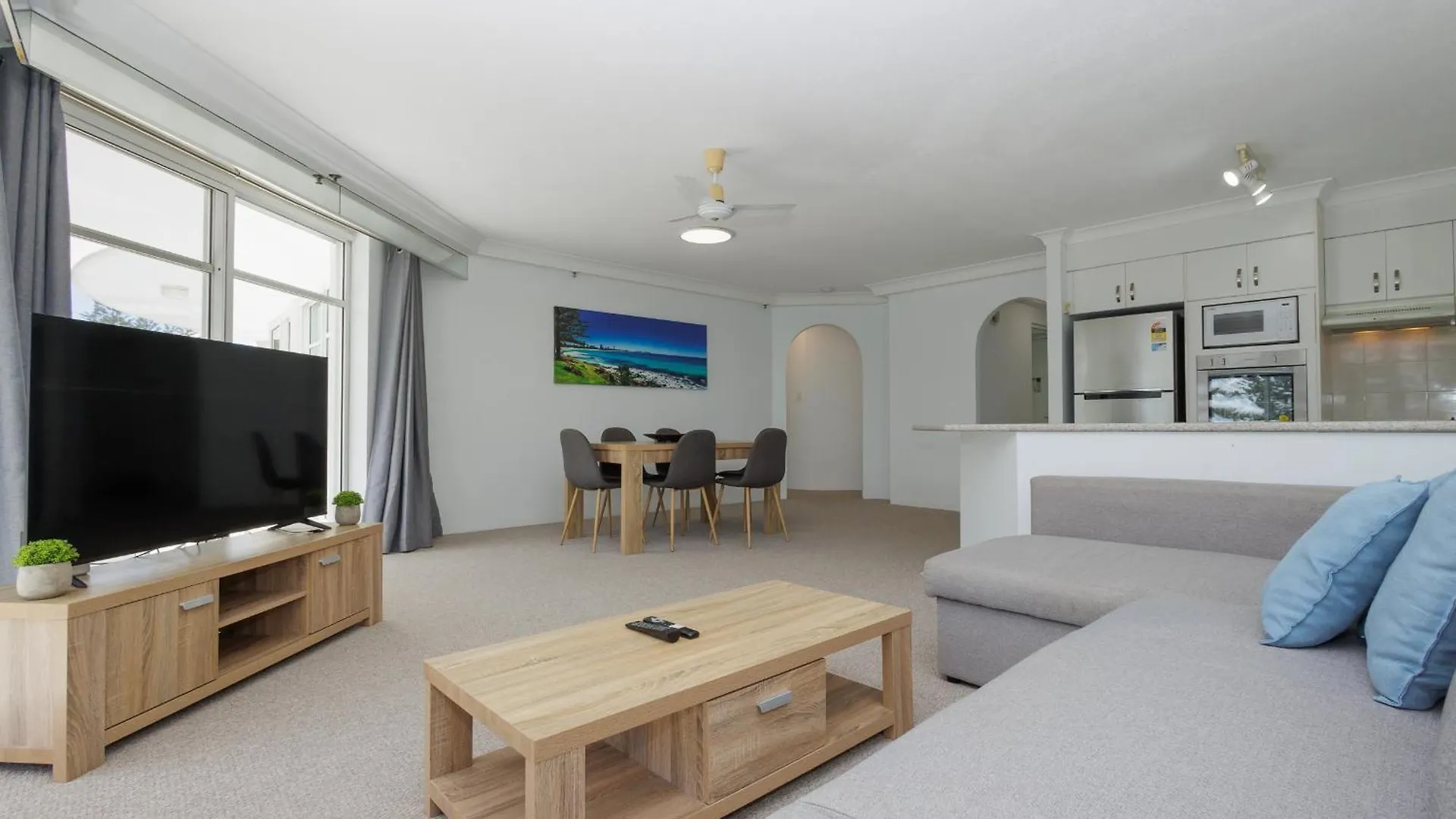 Burleigh Surf Apartments Gold Coast Australia