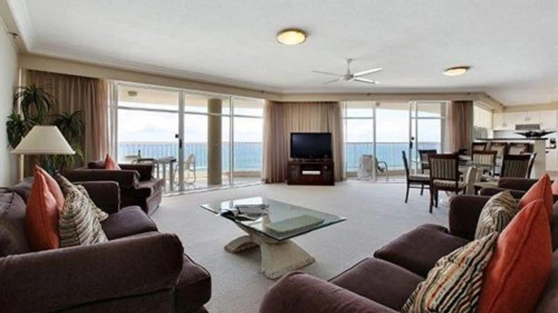 **** Aparthotel Burleigh Surf Apartments Gold Coast Australia