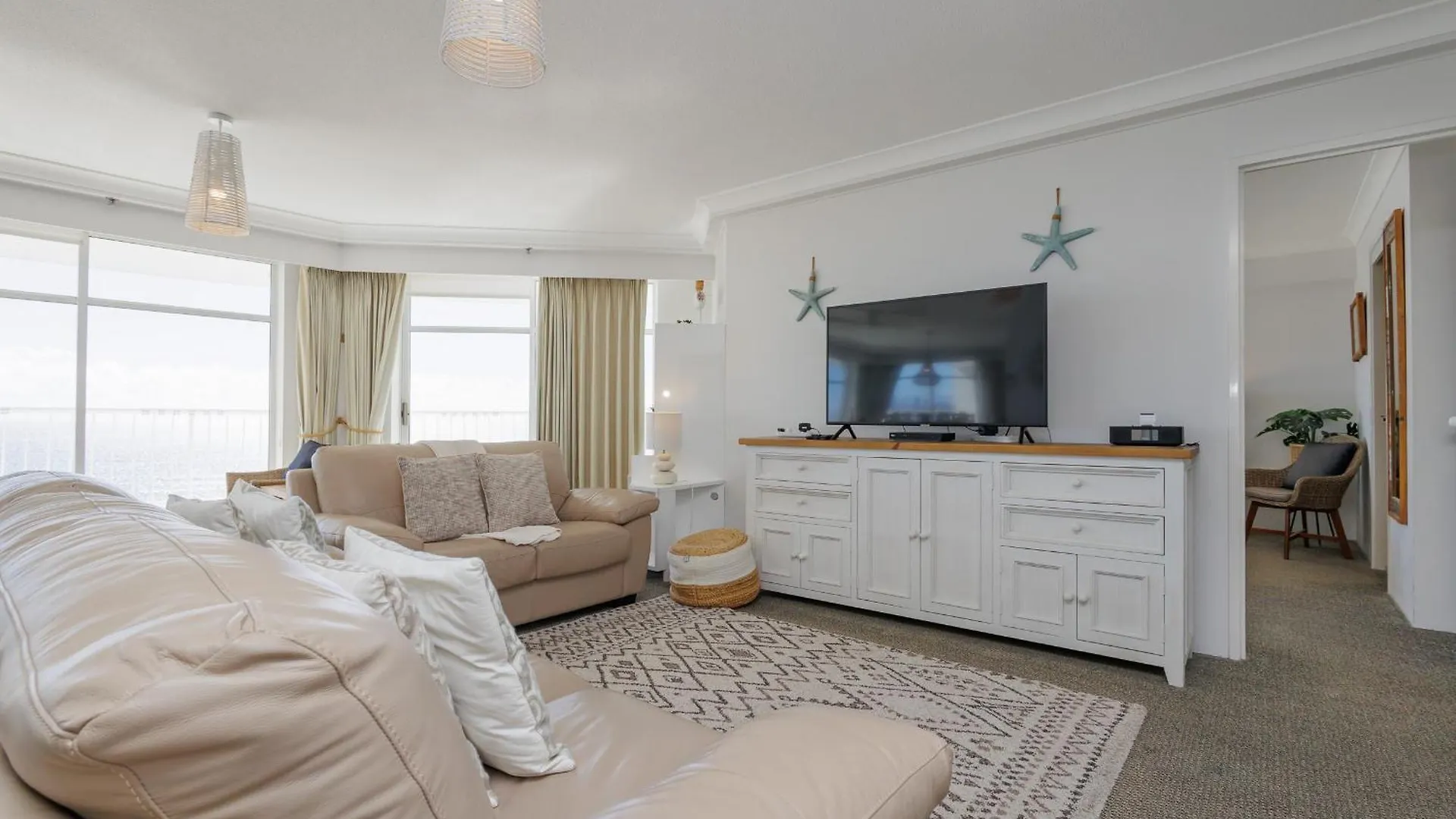 Burleigh Surf Apartments Gold Coast Australia