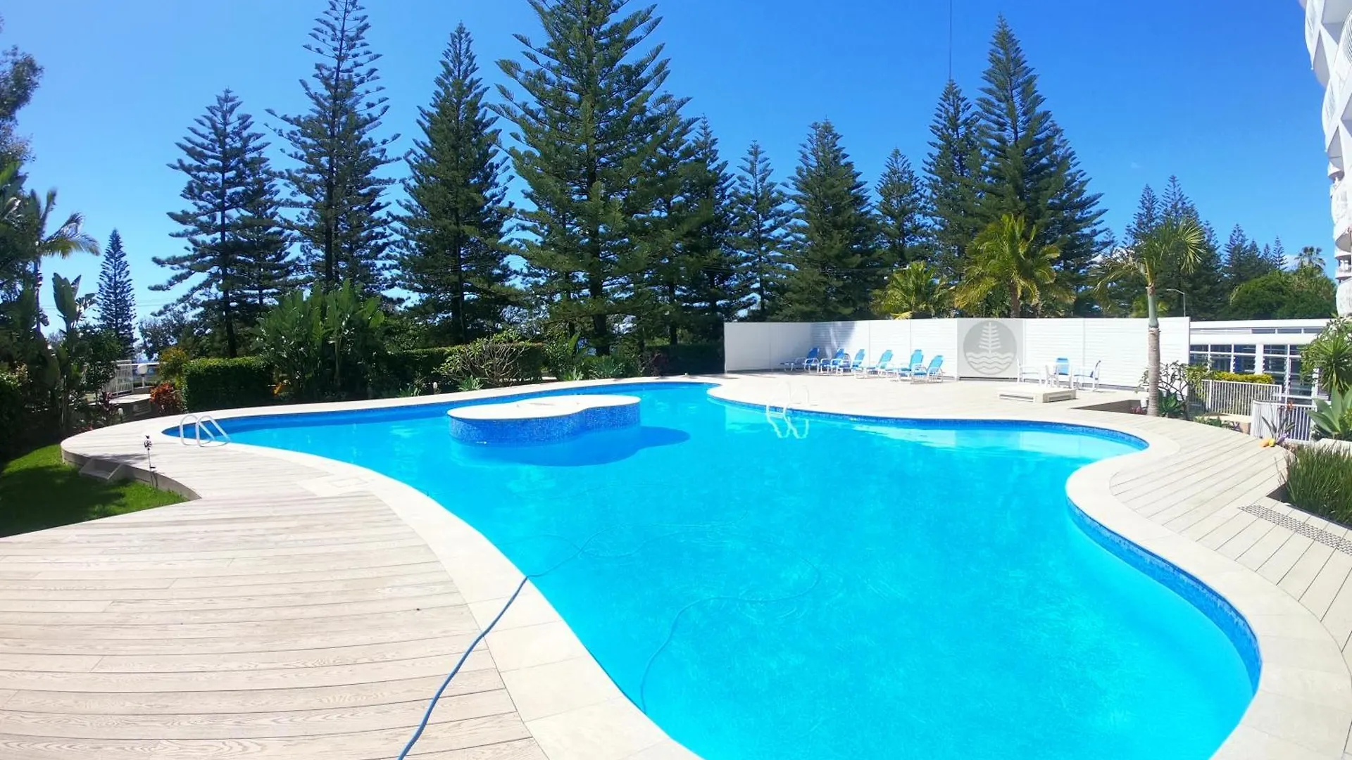 Burleigh Surf Apartments Gold Coast Australia